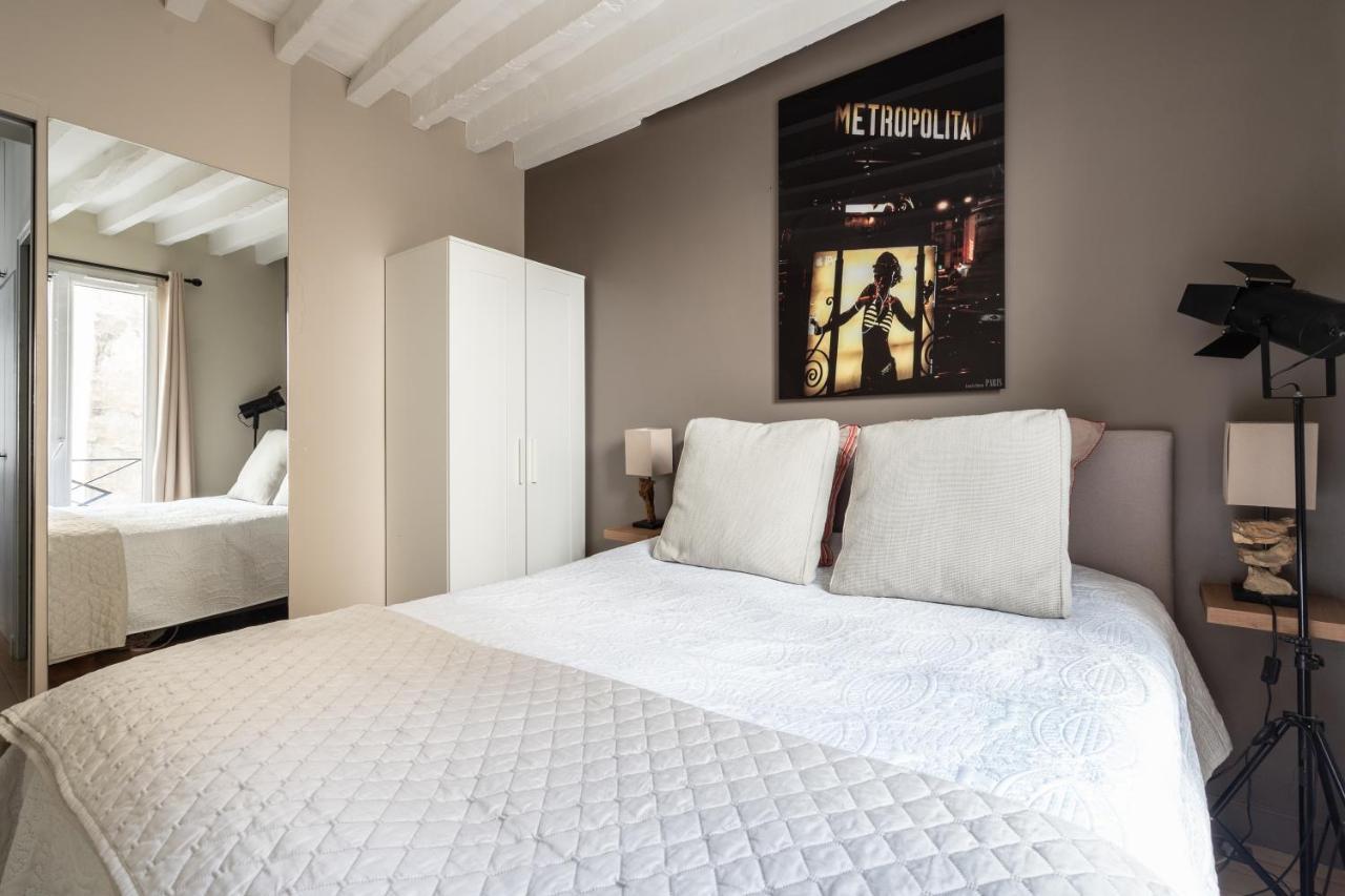 Room In Apartment - Cosy Place In The Hear Of Paris Exterior foto
